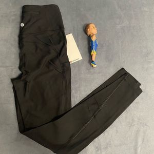 Lululemon flurry up SHR tight 25”